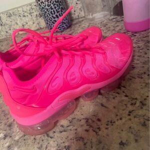 Nike Air Vapormax Plus, Size 7.5 Paid $210 Asking $150